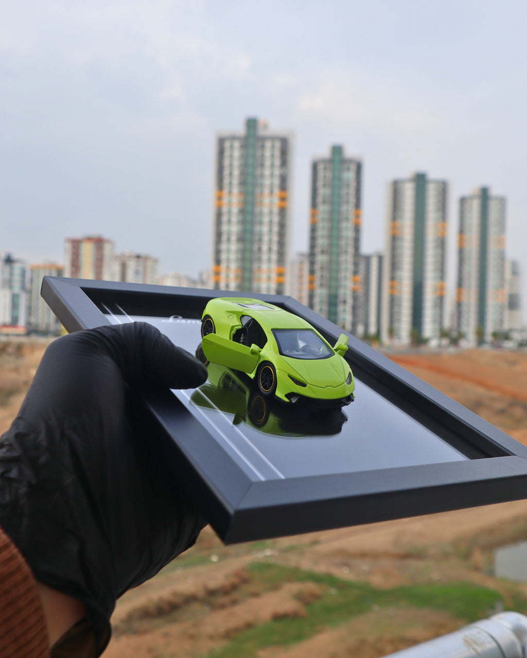 Lamborghini Huracán Yeşil Diecast Model Araba Tablo 15x21